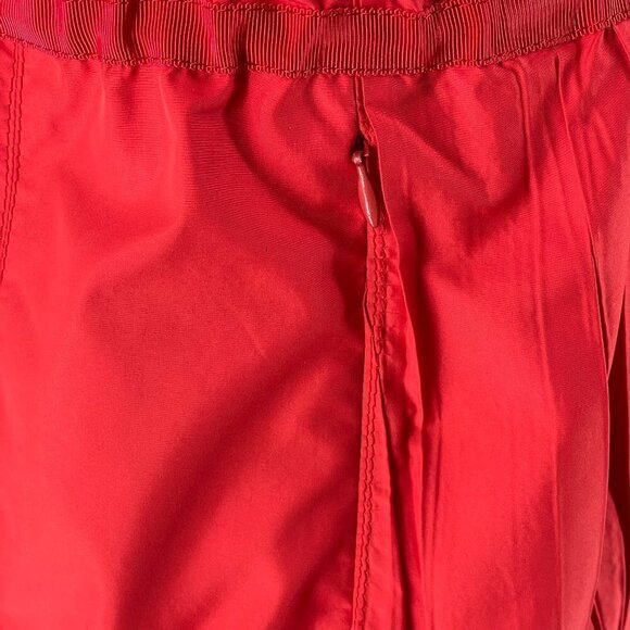 Elie Tahari Rosette Trim Full Zip Red Vest Adjustable Waist Zip Pockets Medium - Picture 8 of 13